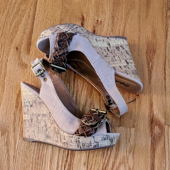 Peep Toe Slingback Platform Sandals. Size 5.5. - Picture 1 of 3